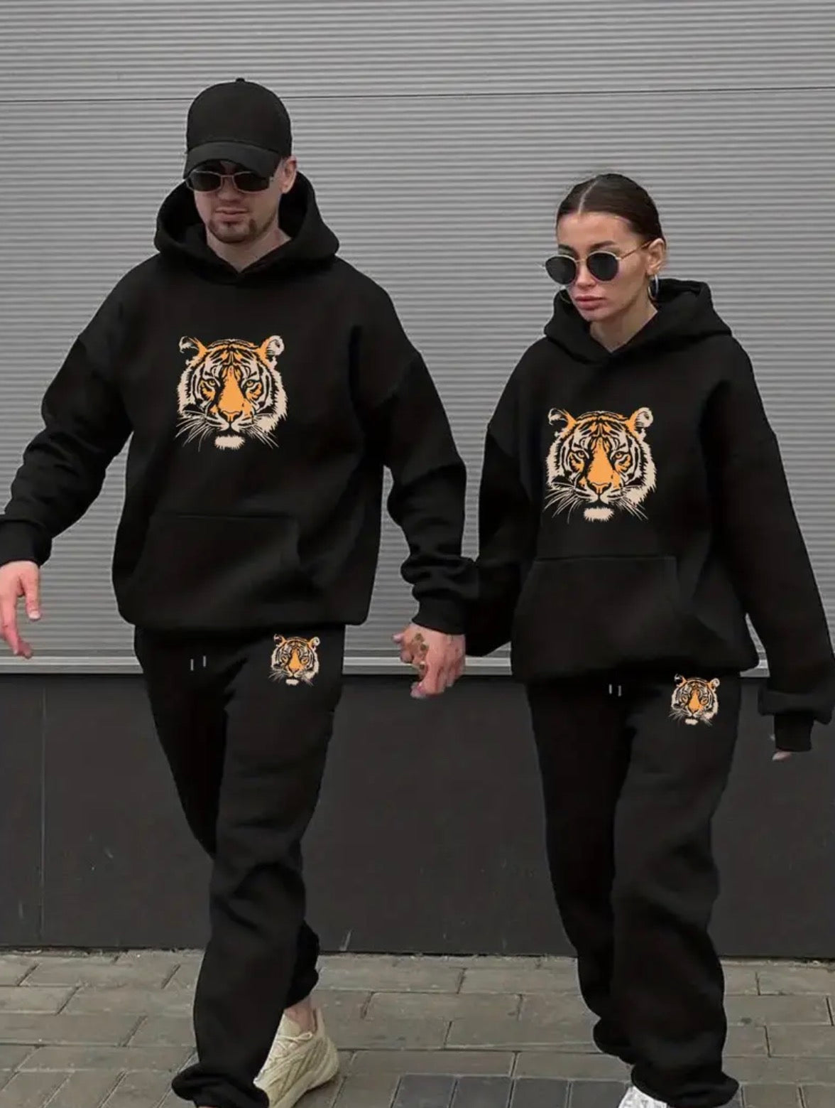 Pack of 2 ( hoodies )